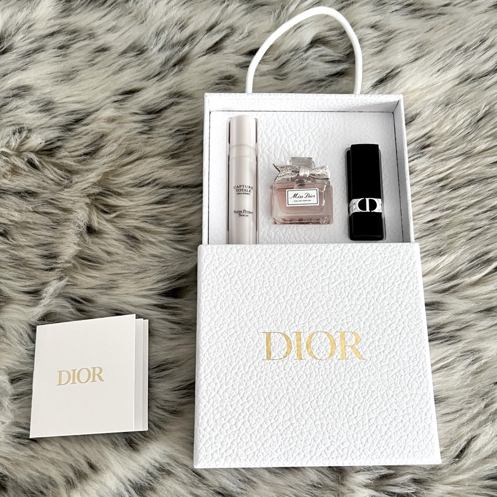 Dior gift set vip silver capture totale serum, miss dior, 999 rouge lip